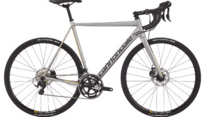 Vélo Route Cannondale 2018 CAAD12 Shimano 105 Disc