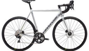 Vélo route Cannondale 2019 CAAD12 Disc 105